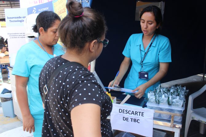 FERIA INFORMATIVA  DÍA MUNDIAL DE LA LUCHA CONTRA LA TUBERCULOSIS