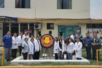 CEREMONIA PROTOCOLAR POR EL DIA DE LA MEDICINA PERUANA