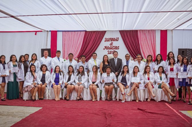 SE REALIZÓ CEREMONIA DE CLAUSURA DE INTERNADO MÉDICO 2019