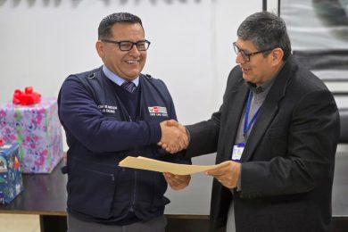 𝗛𝗖𝗟𝗟𝗛 𝗥𝗘𝗖𝗜𝗕𝗘 𝗣𝗥𝗘𝗠𝗜𝗢 𝗖𝗢𝗠𝗢 𝗘𝗠𝗕𝗔𝗝𝗔𝗗𝗢𝗥 𝗗𝗘𝗟 𝗕𝗨𝗘𝗡 𝗧𝗥𝗔𝗧𝗢 𝗘𝗡 𝗦𝗔𝗟𝗨𝗗