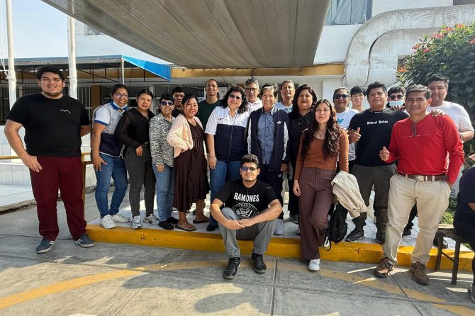 𝗚𝗥𝗔𝗖𝗜𝗔𝗦 𝗟𝗘𝗢𝗖𝗔𝗗𝗜𝗢 𝗢𝗖𝗛𝗢𝗔 𝗣𝗢𝗥 𝗧𝗨𝗦 30 𝗔Ñ𝗢𝗦 𝗗𝗘 𝗦𝗘𝗥𝗩𝗜𝗖𝗜𝗢