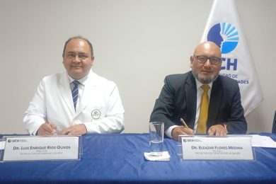 HCLLH FIRMA CONVENIO CON LA UCH
